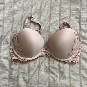 Victoria's Secret Light Pink Push-Up Bra Size 34C